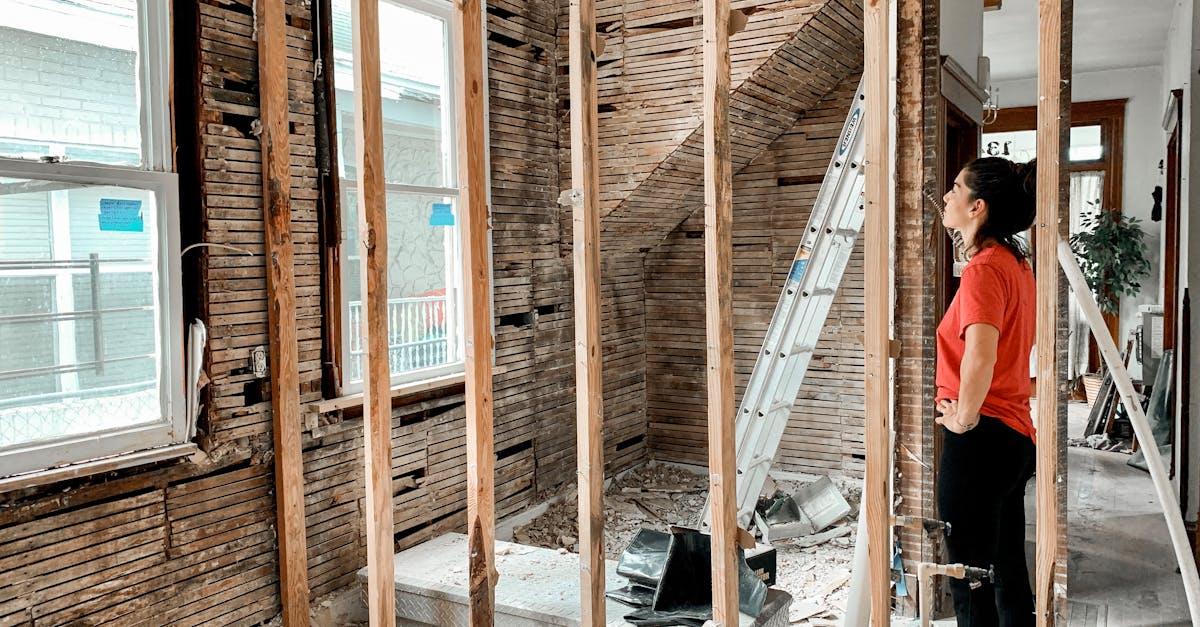 Remont domu z lat 70.: największe problemy i jak sobie z nimi poradzić