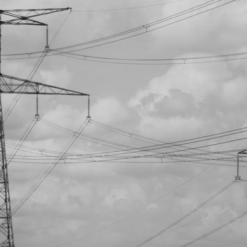 Czym są godziny szczytu energetycznego? Wyjaśnienie, wpływ na rachunki i sposoby oszczędzania